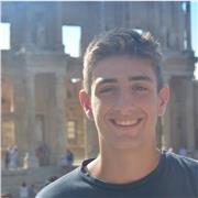 Estudiante de magisterio busca clases particulares en Vitoria-Gasteiz para dar cualquier asignatura